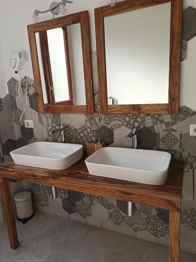 B&B Suite And Rooms San Giovanni โรม ภายนอก รูปภาพ