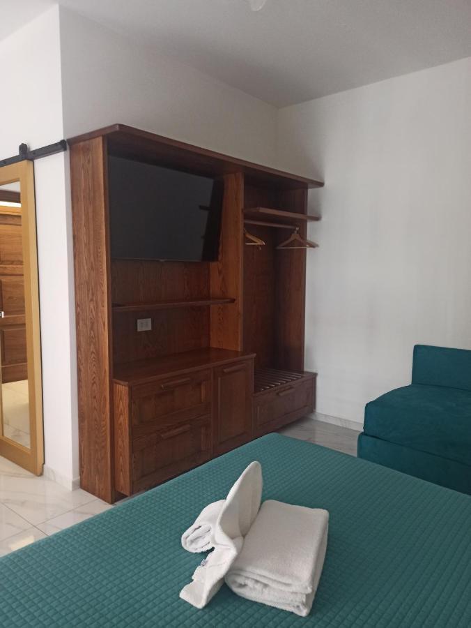 B&B Suite And Rooms San Giovanni โรม ภายนอก รูปภาพ