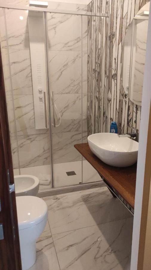 B&B Suite And Rooms San Giovanni โรม ภายนอก รูปภาพ